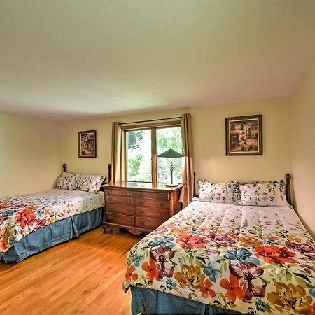 East Falmouth Home With Deck And Grill 4 Mi To Beach! 외부 사진