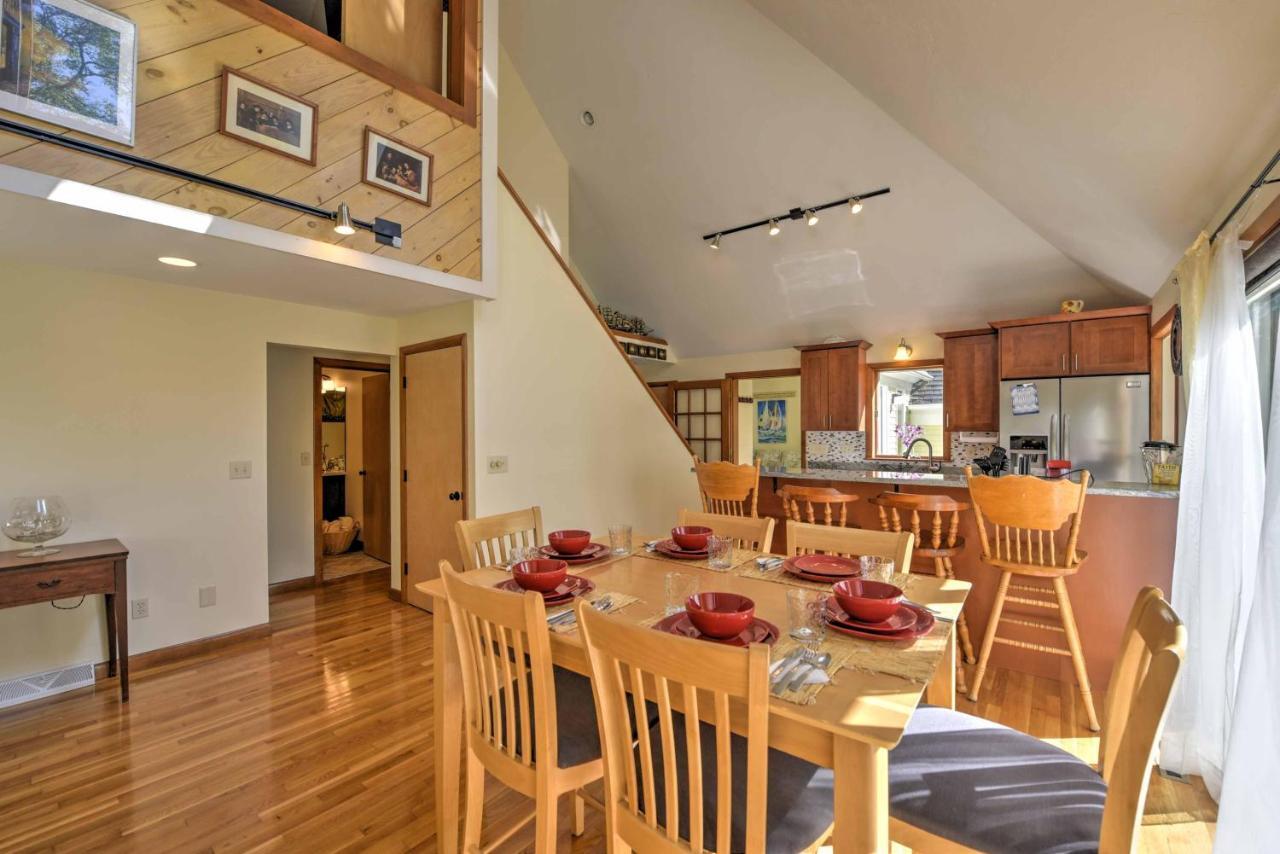 East Falmouth Home With Deck And Grill 4 Mi To Beach! 외부 사진